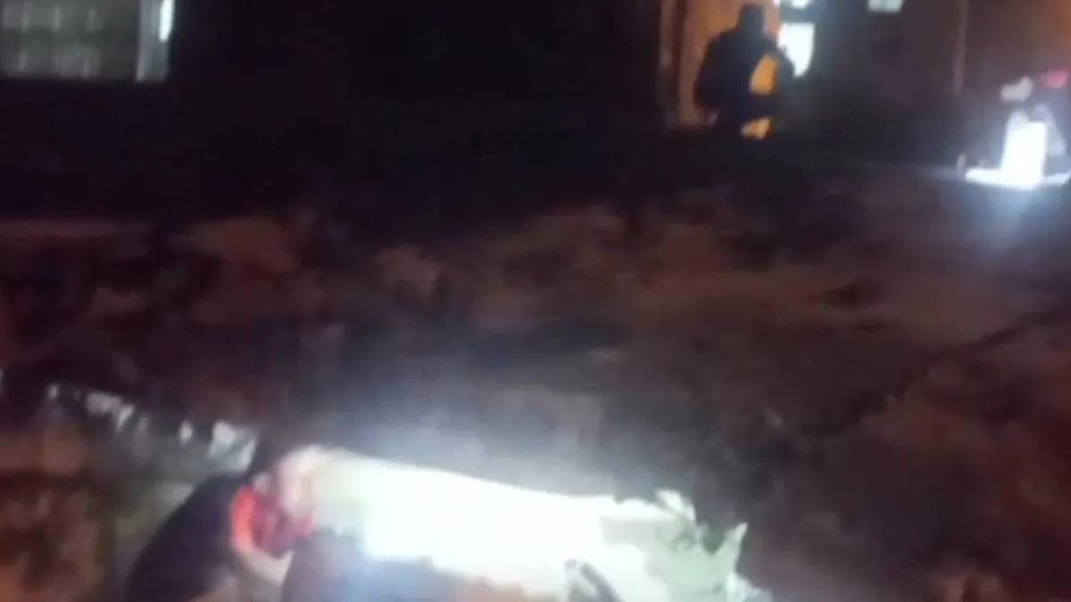 2 katlı bina çöktü haberinin görseli