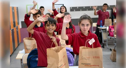 Bornova’da beslenme atağı: ‘Hiçbir çocuğumuz aç kalmasın’ 