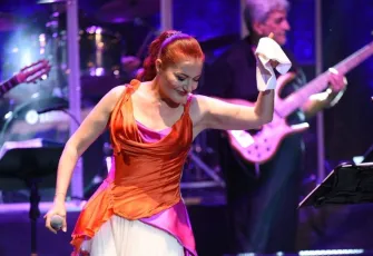 Candan Erçetin’den 30. yılına özel turne