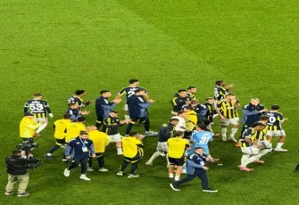 Fenerbahçe evinde 3 puanı kaptı!
