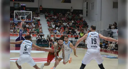 İzmir derbisini Petkimspor kazandı