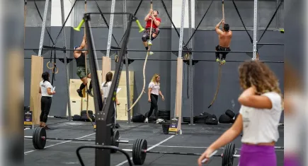 Vücut geliştirme sporcuları yarıştı: 131 yarışmacı katıldı 