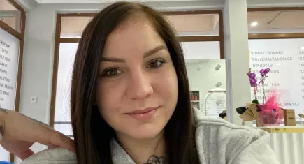 Yüksek sesle müzik dinlediği için komşusu tarafından öldürüldü