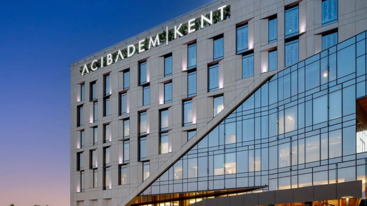 Acıbadem İzmir’de fark yaratıyor: Kent Hastanesi modern yüzüyle açıldı haberinin görseli