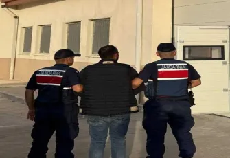 Anne ve babasını öldürüp kuzenlerini yaralayan şahıs tutuklandı