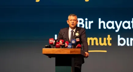 CHP lideri Özgür Özel: Ferdi Zeyrek Vakfı, Manisa'nın iyilik rüyasını yaşatacak