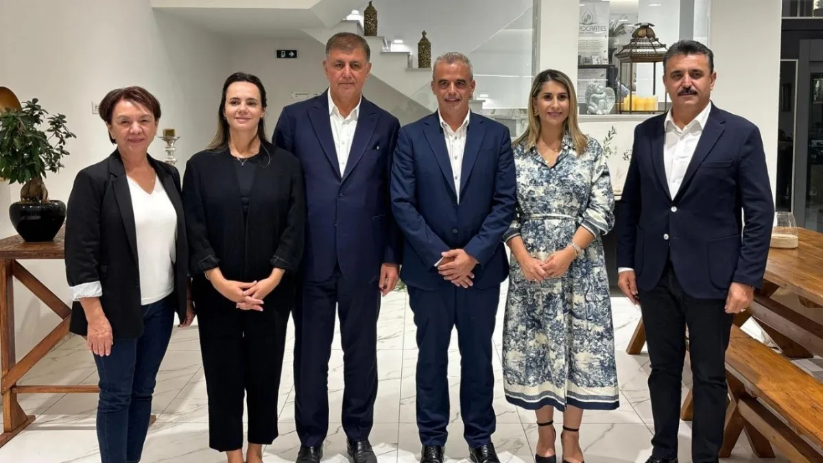 İzmir ve Midilli aynı sofrada: Başkan Tugay’dan dostluk mesajı haberinin görseli