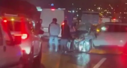 TEM'de feci kaza: 17 araç birbirine girdi