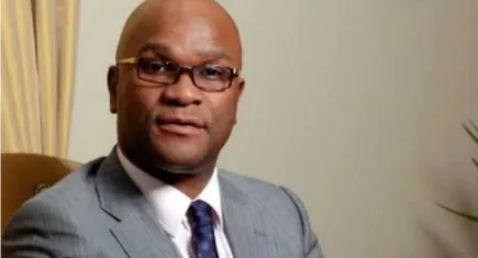 Büyükelçi otelin 22. katından düştü