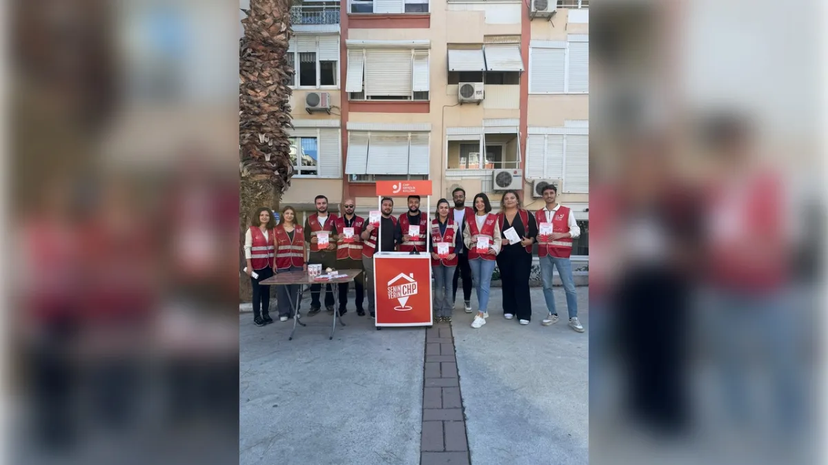 CHP İzmir İl Gençlik Kolları’ndan Demokrasi Üniversitesi’ne ziyaret haberinin görseli