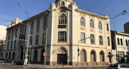 İTB Borsa Sarayı için Konak’taki arsa satışa çıkıyor