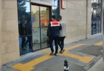 İzmir merkezli FETÖ operasyonunda 35 gözaltı