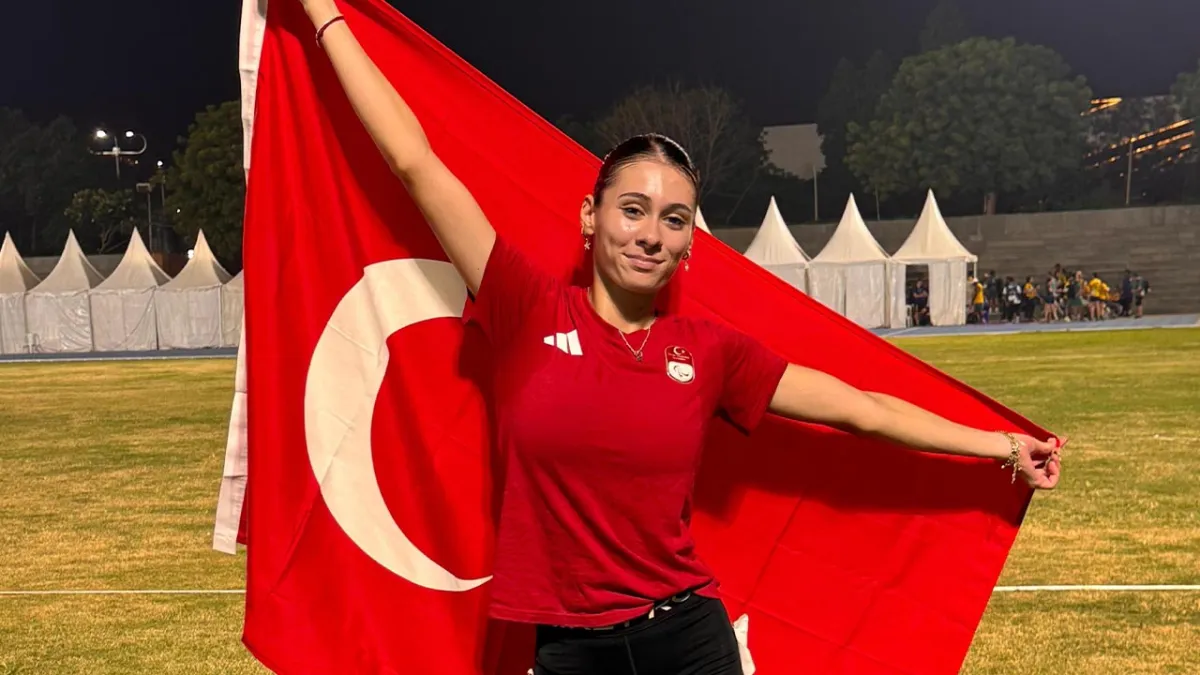 İzmirli Dünya Şampiyonu Milli Para Atlet Aysel Önder’in yeni hedefi paralimpik olimpiyatları haberinin görseli