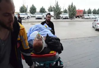 Jandarma aracına minibüs çarptı:  2 asker şehit