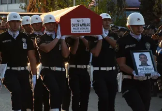 Şehit Polis Memuru Ömer Amilağ için İzmir’de tören düzenlendi 