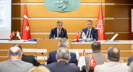 Cemil Tugay’dan İzmir’e kentsel dönüşüm mesajı: “Cesur ve güçlü adımlar atacağız”