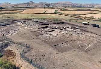 Diyarbakır’da 12 bin yıllık tarihe ışık: Çayönü'nde 8 mezar gün yüzüne çıkarıldı