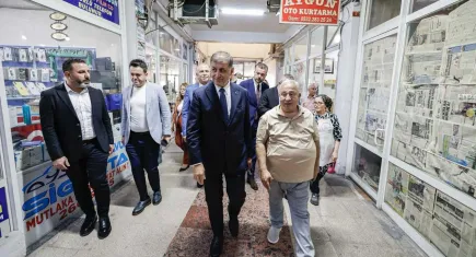 Başkan Tugay 6. Sanayi Sitesi esnafıyla buluştu: “Misafir gibi gelip gitmeyeceğiz”