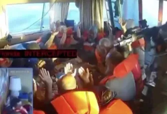 Küresel Sumud Filosu'na İsral saldırısı:Gözaltında Türkler de var!