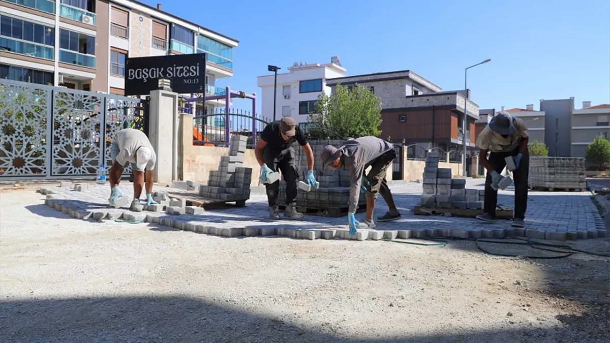 Menderes’te yol çalışmaları hız kazandı haberinin görseli
