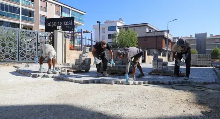 Menderes’te yol çalışmaları hız kazandı