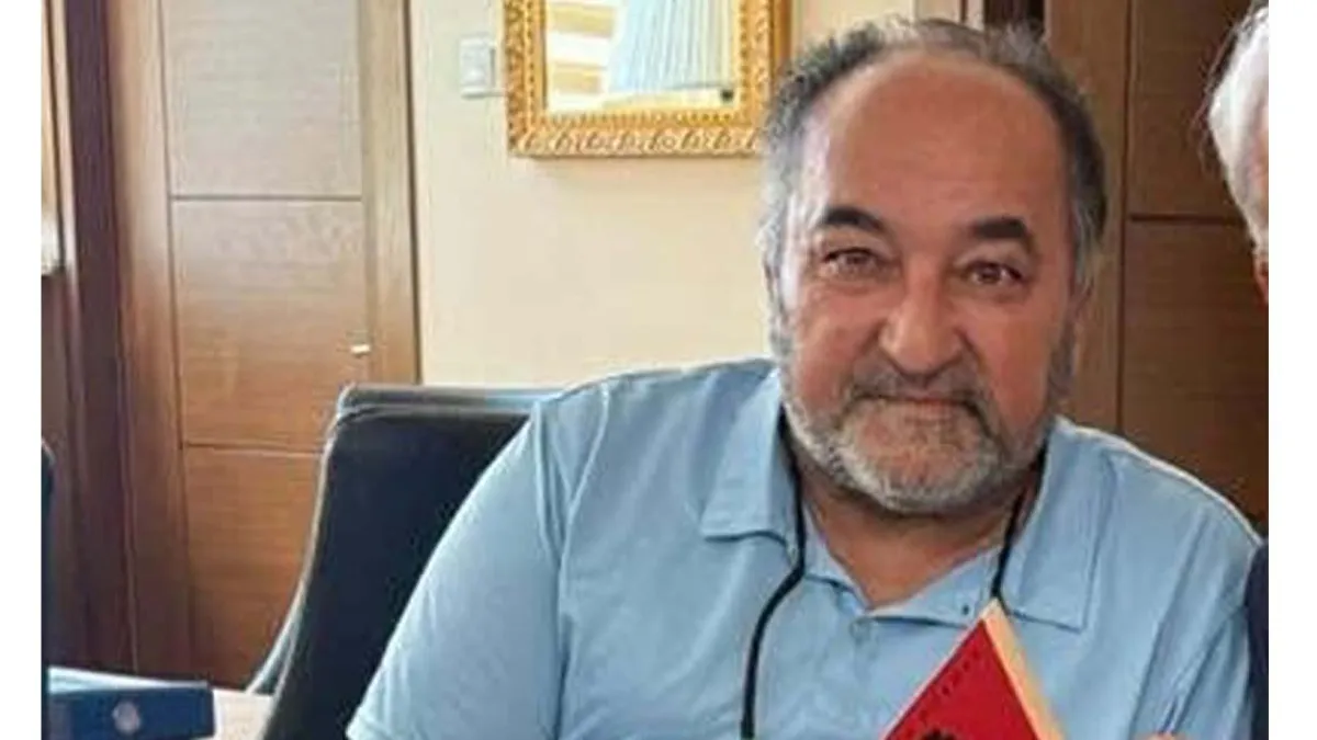 Özlem Çerçioğlu’nun evinin fotoğrafların paylaşan Yazar Ergün Poyraz tutuklandı haberinin görseli