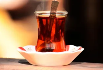 Dünyaca ünlü çay markası Rize’deki çay fabrikalarını devrediyor, Sakarya’ya dev yatırım ile geliyor!