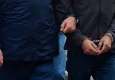 İzmir’de zehir tacirlerine ağır darbe: Araçta koli koli yasaklı madde çıktı
