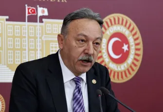 Tacettin Bayır’dan CHP’ye ‘aday belirleme’ yöntemi eleştirisi: Şenol Aslanoğlu’nun adaylığına karşı değilim ama…