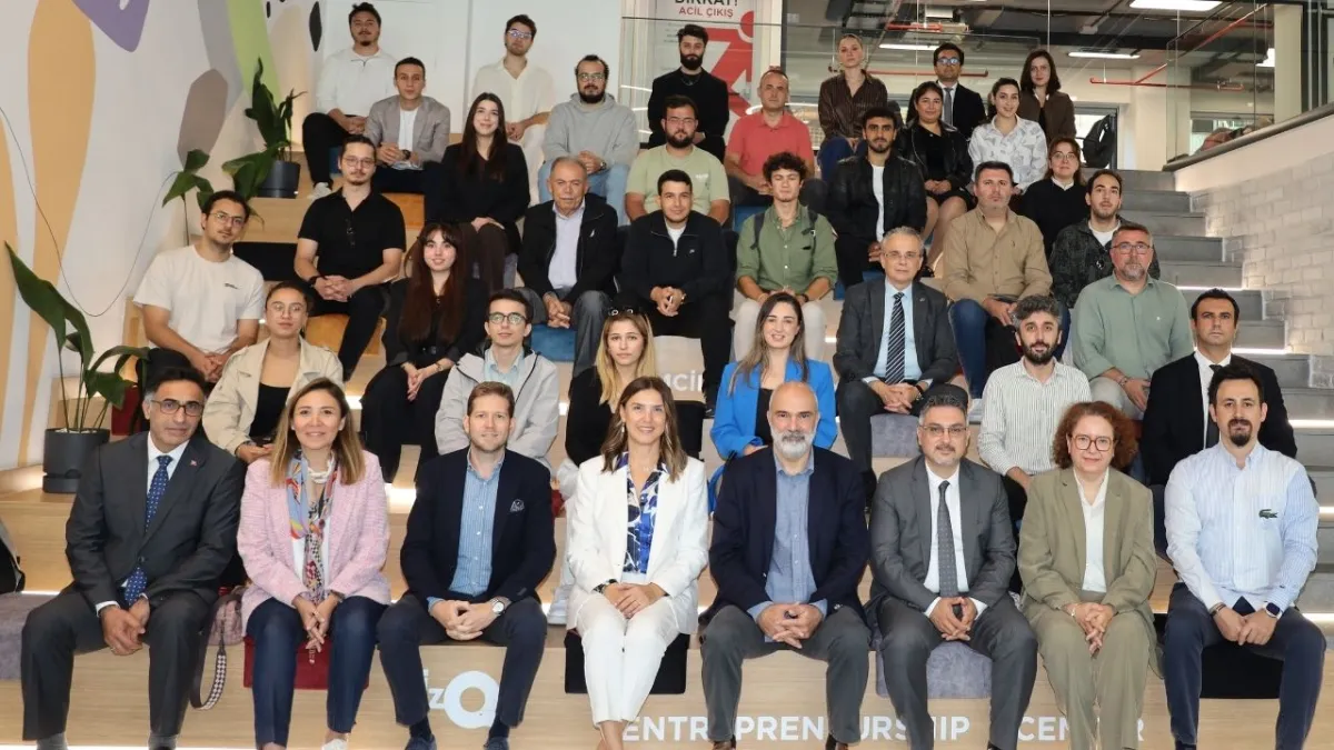 Türkiye inovasyon haftası İzmir’de: Genç fikirlerle ihracatta katma değer hedefi haberinin görseli