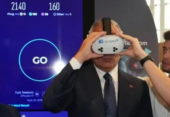 AKM’de geleceğin sanat deneyimi: 5G ile VR gösterim keyfi başladı