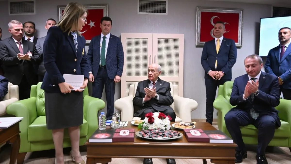 Bahçeli’den Siyaset ve Liderlik Okulu’nda mesaj: “Türkiye’nin meselelerine değineceğiz” haberinin görseli