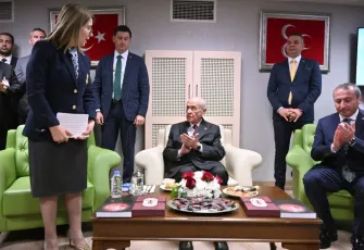 Bahçeli’den Siyaset ve Liderlik Okulu’nda mesaj: “Türkiye’nin meselelerine değineceğiz”