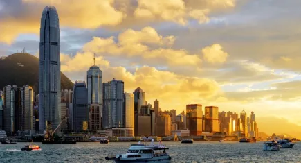 Hong Kong’da Matmo Tayfunu alarmı! Okullar tatil, rüzgar hızı 62 km/saat