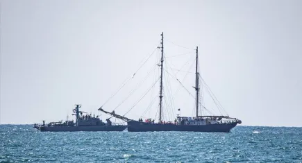 İsrail’in alıkoyduğu 4 Fransız vekil açlık grevine başladı