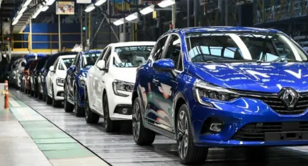 Renault’tan şok hamle: Dünya genelinde 3 bine yakın işçi işten çıkabilir