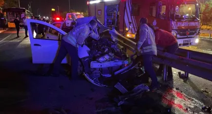 Şile Otoyolu’nda feci kaza: Bariyere çarpan otomobilde 1 ölü, 1 ağır yaralı