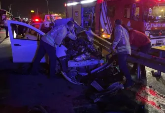 Şile Otoyolu’nda feci kaza: Bariyere çarpan otomobilde 1 ölü, 1 ağır yaralı