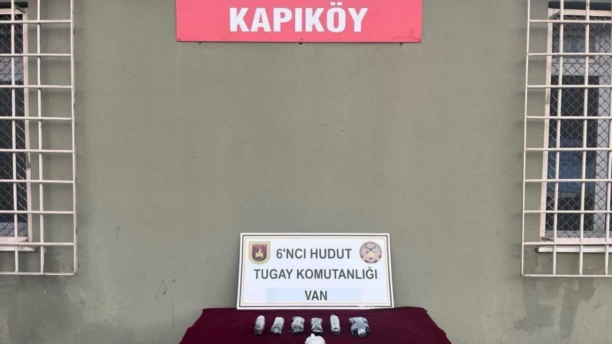 Van hudut hattında dikkat çeken operasyon: Yaklaşık 2 kilo uyuşturucu ele geçirildi haberinin görseli