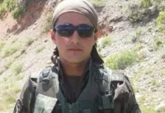10 yıl önce terör saldırısında yaralanmıştı: Yatağa bağımlı yaşayan polis memuru Hakan Çalışkan şehit oldu