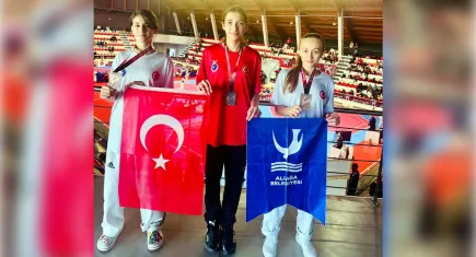 Aliağalı sporcular Tiran’da mücadele etti: 3 madalyayla döndüler! 