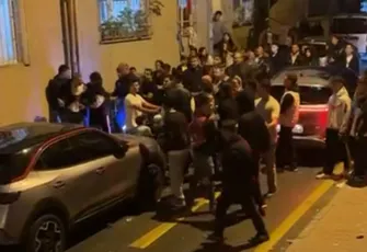 Asker eğlencesi olaylı bitti: Husumetli iki taraf askere gidecek kişinin tekmeleriyle ayrıldı