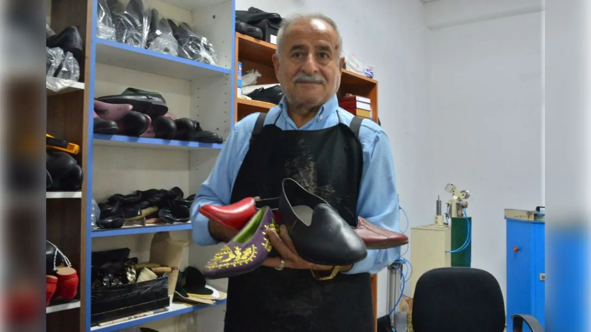 Babasının Kore Savaşı’ndan öğrendiği zanaati 68 yıldır yaşatıyor haberinin görseli