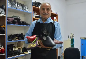 Babasının Kore Savaşı’ndan öğrendiği zanaati 68 yıldır yaşatıyor