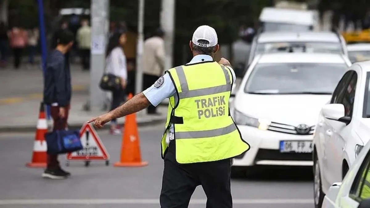 Trafikte fren zamanı: Kuralları çiğneyene rekor ceza haberinin görseli