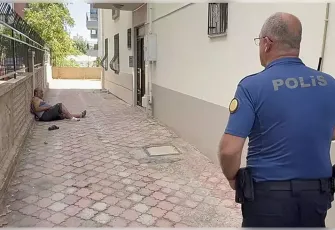 Üzerine tiner döktü, kendini yakmaya çalıştı: 1 saatte ikna edildi! 