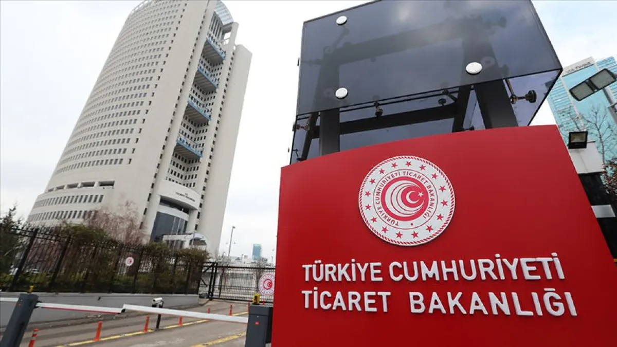 Ankara’dan rekor ihracat! Otomotiv sektörü zirvede, gemi ve yat hizmetleri sürpriz yükseliş haberinin görseli