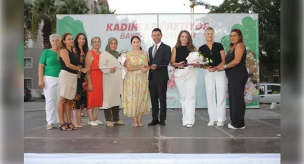 Bayraklı Belediyesi’nden Kadın Emeği Pazarı