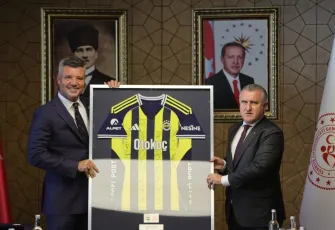 Fenerbahçe’nin yeni başkanı Saadettin Saran, Bakan Bak ile görüştü