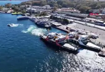 İstanbul’da Harem-Sirkeci seferini yapan arabalı vapur iskeleye çarptı